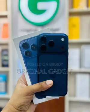 অ্যাপল আইফোন ১৭ প্রো ২৫৬ জিবি ব্লু