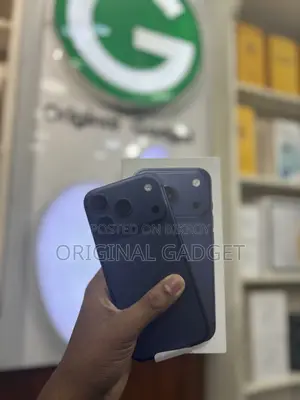 অ্যাপল আইফোন ১৭ প্রো ২৫৬ জিবি ব্লু