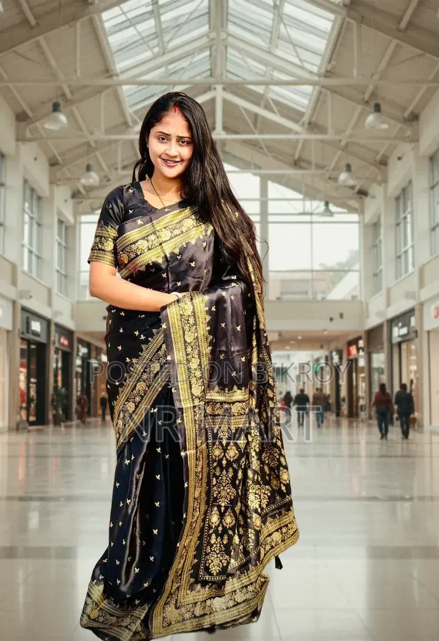 প্রিমিয়াম জাপানি সিল্ক শাড়ি এবং ব্লাউজ পিস