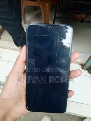 Vivo Y03 64 GB