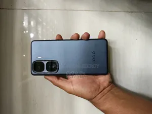 iQOO 256 GB Black