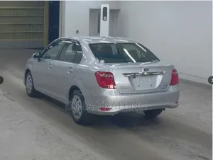 টয়োটা এক্সিও ২০২১ সিলভার