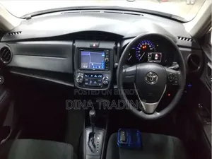 টয়োটা এক্সিও ২০২১ সিলভার