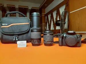 Cannon 700d With Zoom Lens And 58 Lens