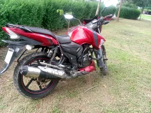 TVS Apache RTR 160 2V 2016 Red