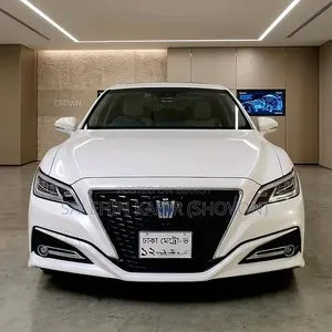 Toyota Crown 2018 White