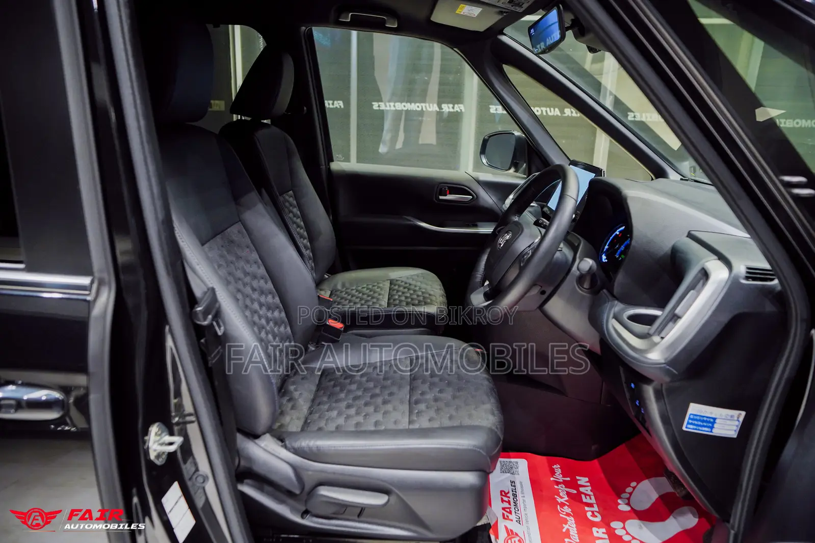 Toyota Voxy 2023 Black
