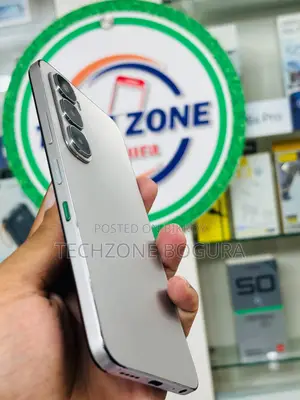 ইনফিনিক্স হট ৬০আই ২৫৬ জিবি সিলভার