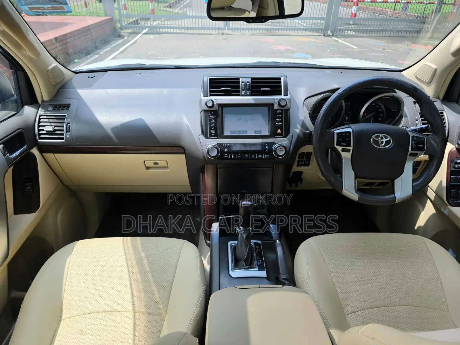 Toyota Land Cruiser Prado 2016 Pearl