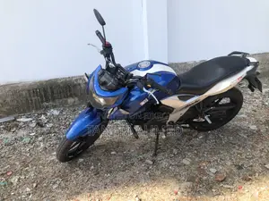 নতুন টিভিএস অ্যাপাচি আরটিআর ১৬০ ৪ভি ২০২০ নীল