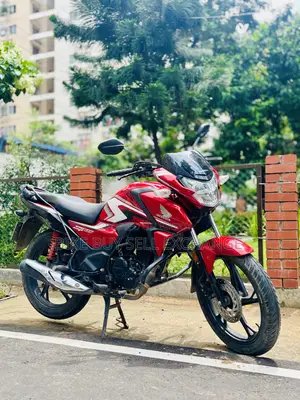 হোন্ডা ২০২৪ লাল
