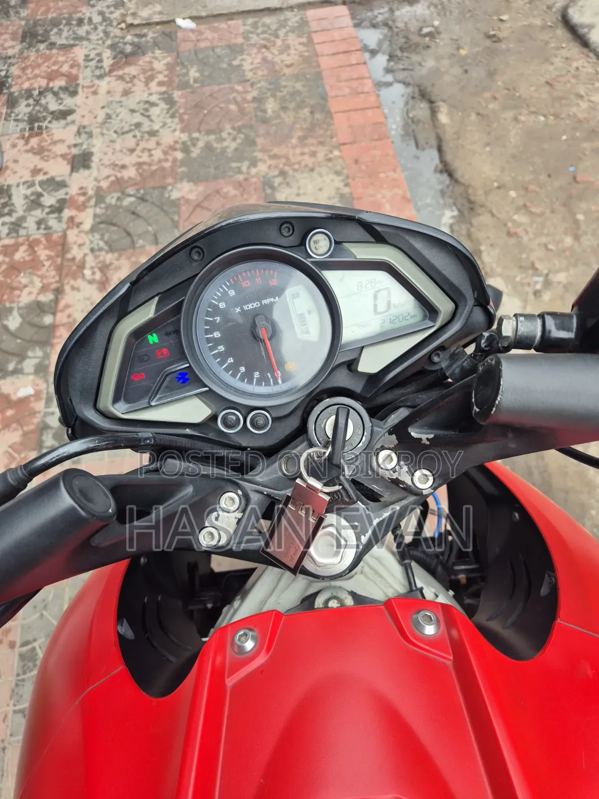 Bajaj Pulsar NS 160 2021 Red
