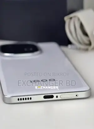 iQOO 256 GB White