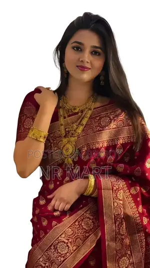  প্রিমিয়াম জাপানি সিল্ক শাড়ি (ম্যাচিং ব্লাউজ পিসসহ)
