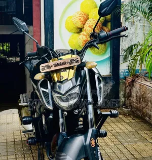 ইয়ামাহা এফজেড ২০১৯ কালো