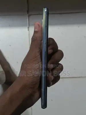 Oppo Reno6 128 GB Blue