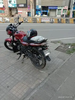 মোটরসাইকেল ২০১১ লাল