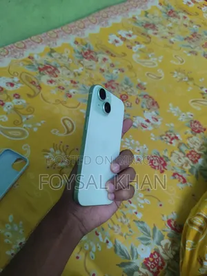 Apple iPhone 15 128 GB Green