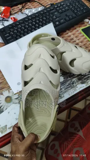 Croc Shoes / Sandal