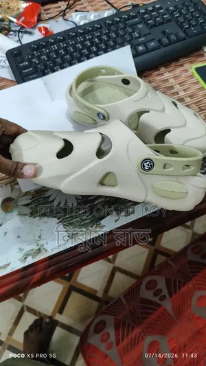 Croc Shoes / Sandal