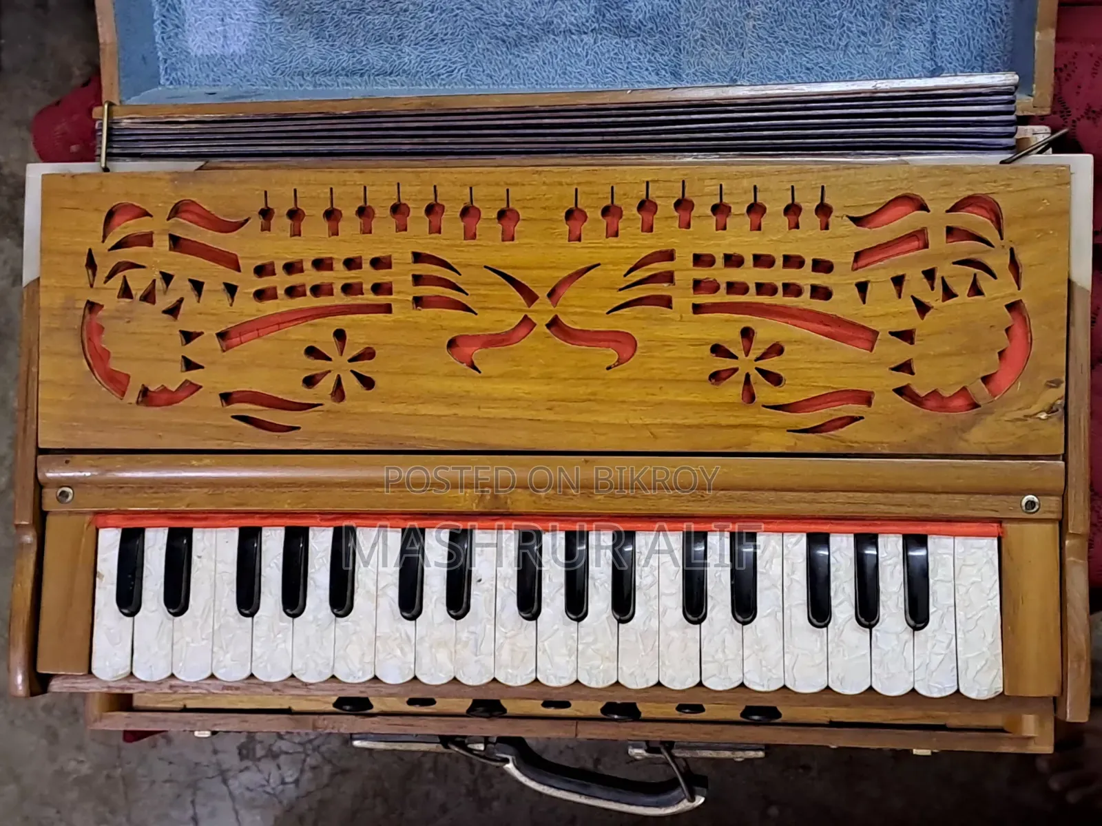 Box Harmonium