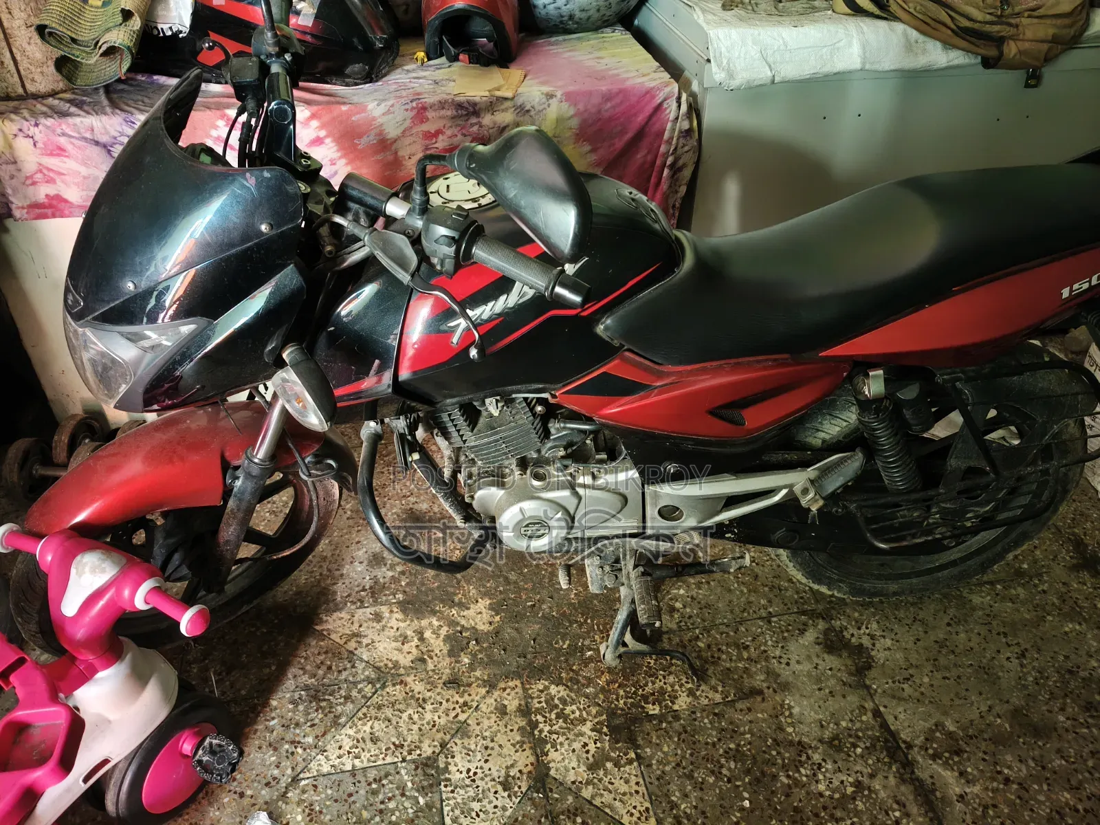 Bajaj Pulsar 150 2017 Red