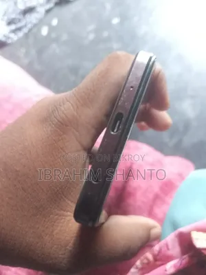 Vivo Y21 128 GB