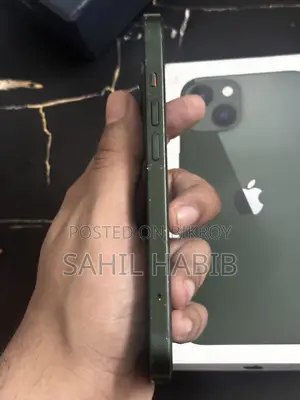 Apple iPhone 13 128 GB Green