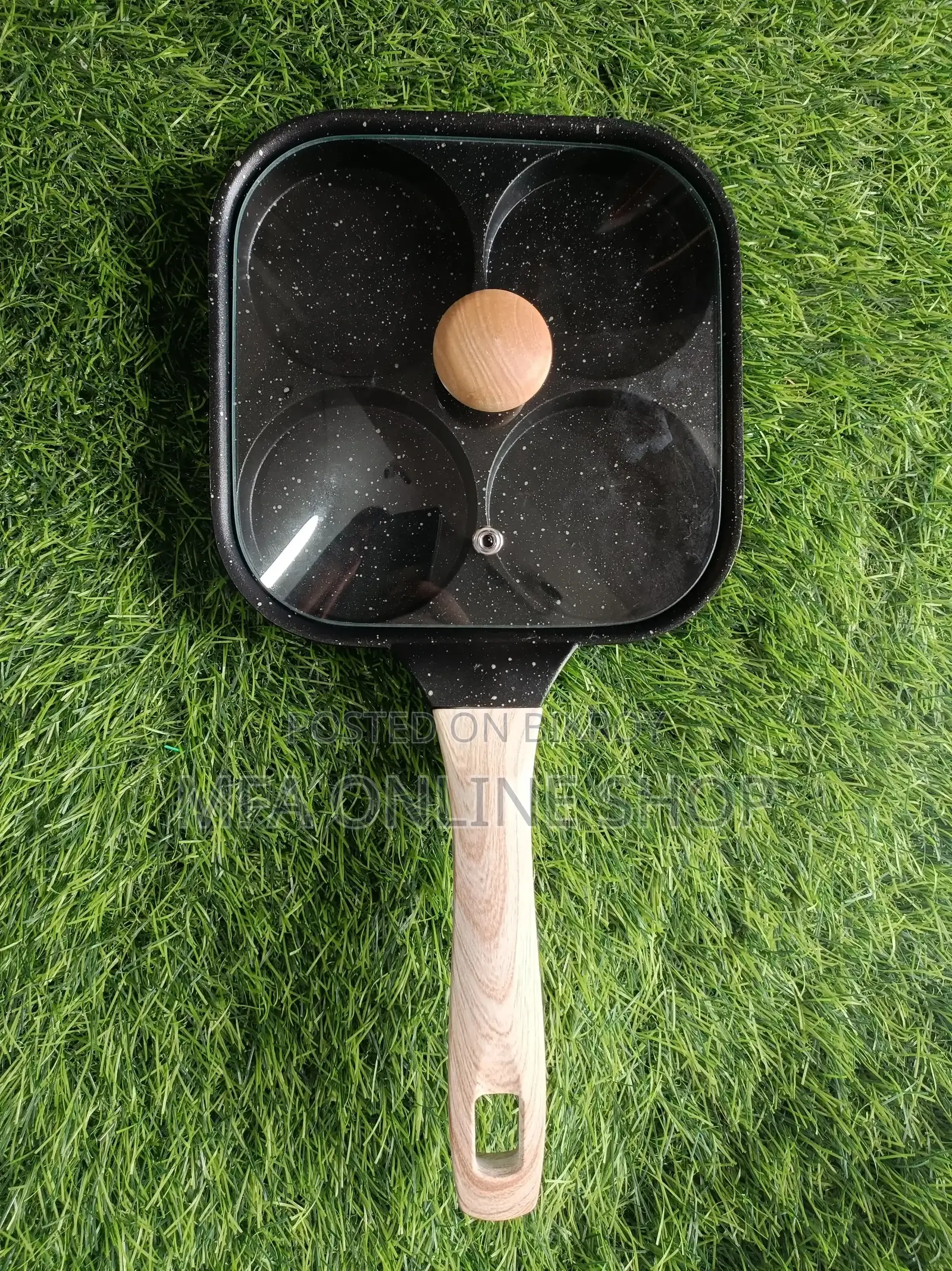 Egg Fry Pan With Lid 4 Hole