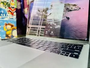 ল্যাপটপ Apple MacBook Pro ২০১৭ ৮ জিবি Intel Core i5 সলিড স্টেট ড্রাইভ ২৫৬ জিবি