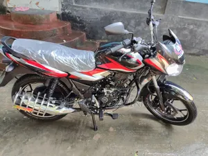 নতুন বাজাজ ডিসকভার ১২৫ ২০২৬ কালো