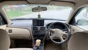 Nissan Sunny 2004 Green