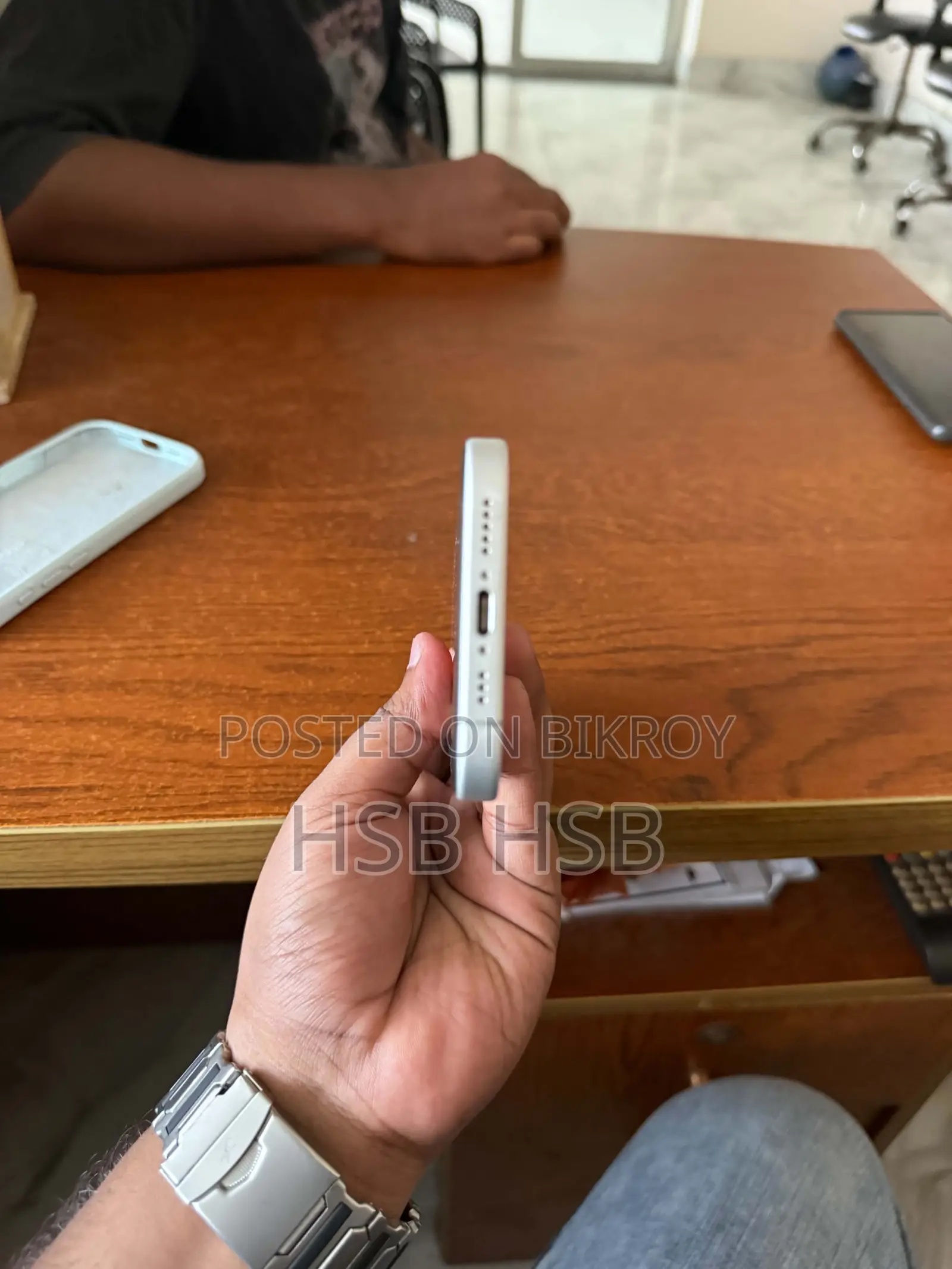 New Apple iPhone 17 256 GB White