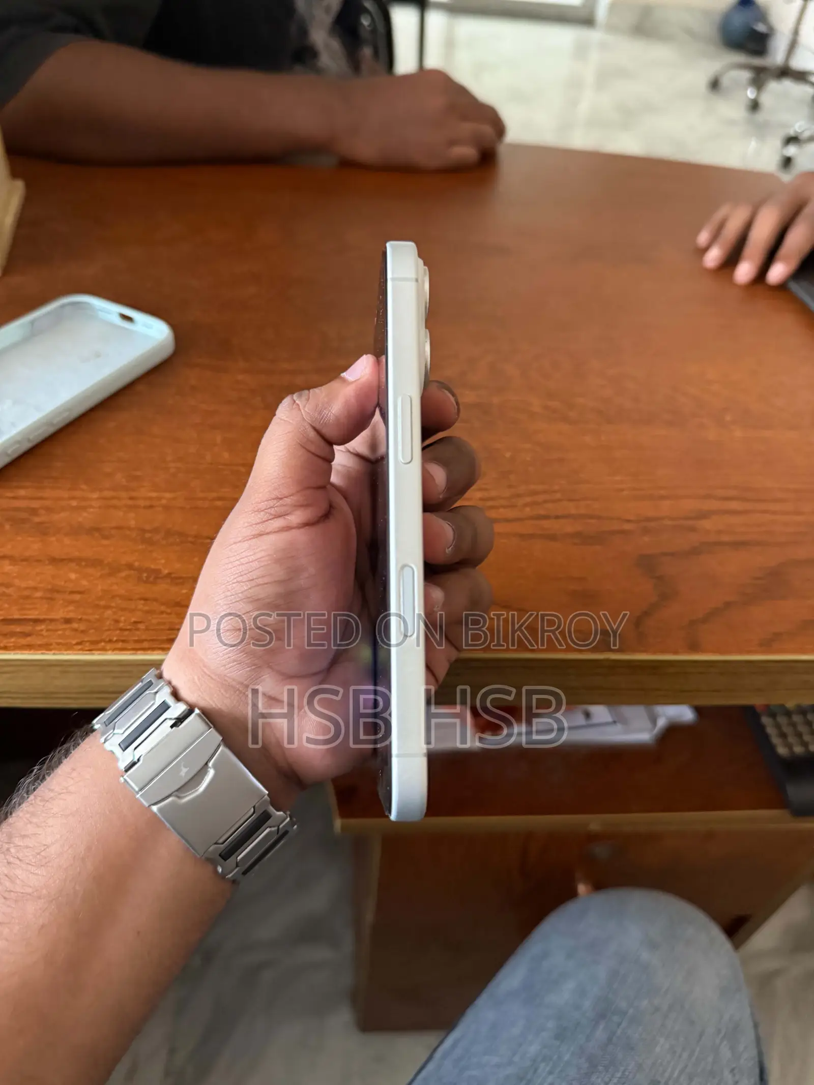New Apple iPhone 17 256 GB White