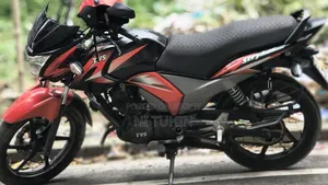 টিভিএস স্ট্রাইকার ১২৫ ২০১৮ লাল