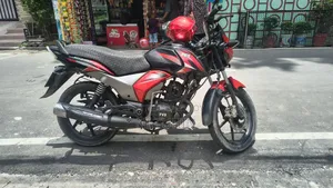 টিভিএস স্ট্রাইকার ১২৫ ২০১৮ লাল