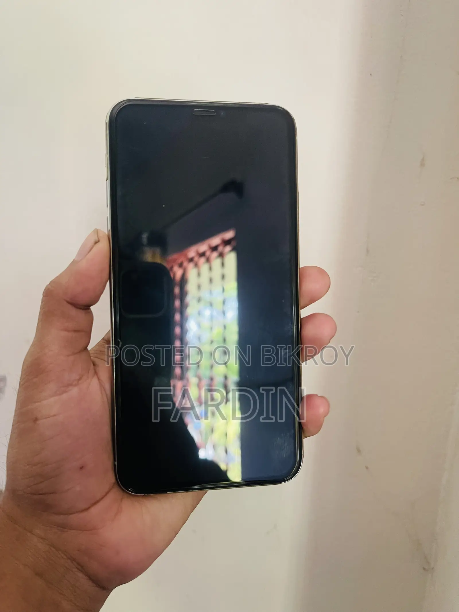 অ্যাপল আইফোন ১১ প্রো ম্যাক্স ৬৪ জিবি সাদা