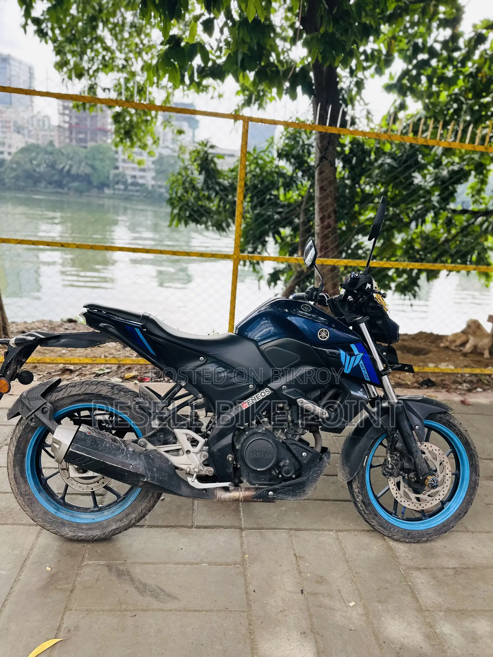 Yamaha 2022 Blue