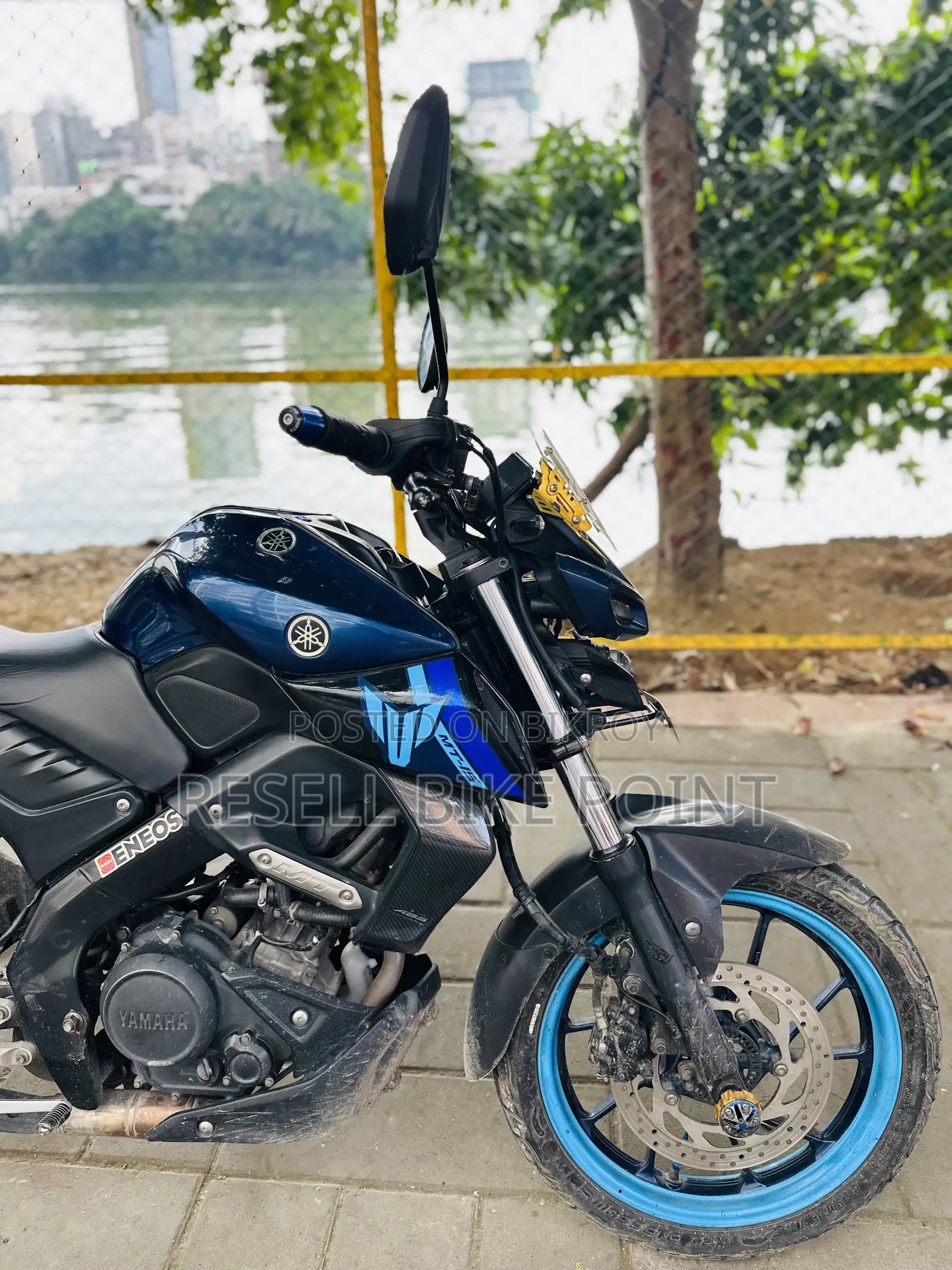 Yamaha 2022 Blue