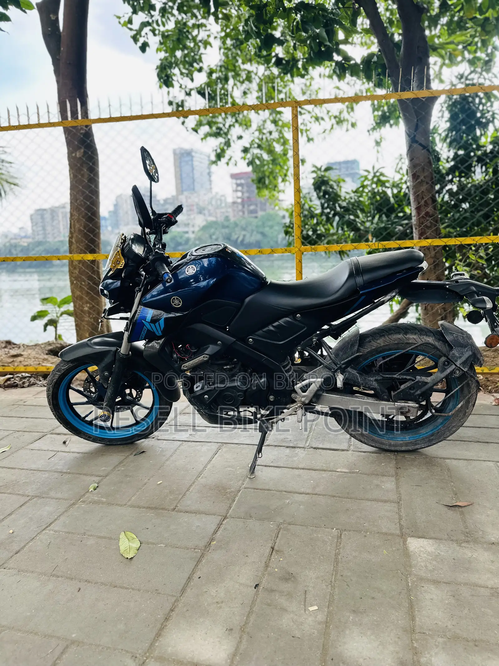 Yamaha 2022 Blue
