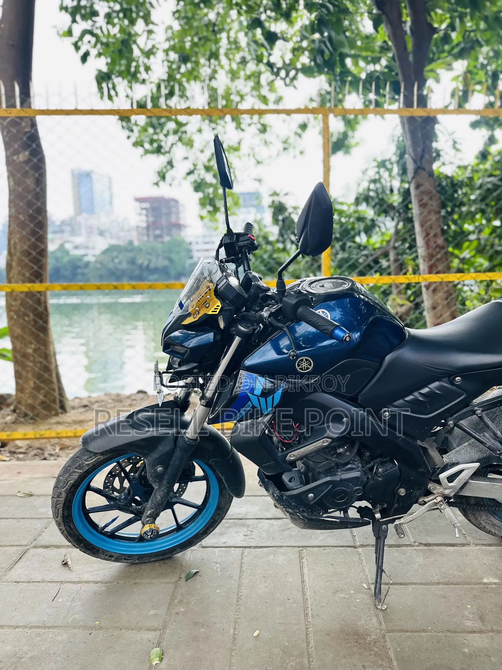 Yamaha 2022 Blue