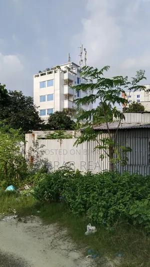 ৩ কাঠা (পূর্বমুখী, ৬০ ফুট রাস্তা) সেক্টর #১৭/জে, উত্তরা