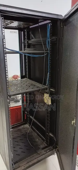 অফিস/ডেটা ল্যাবের জন্য Dintek 32U সার্ভার র‍্যাক