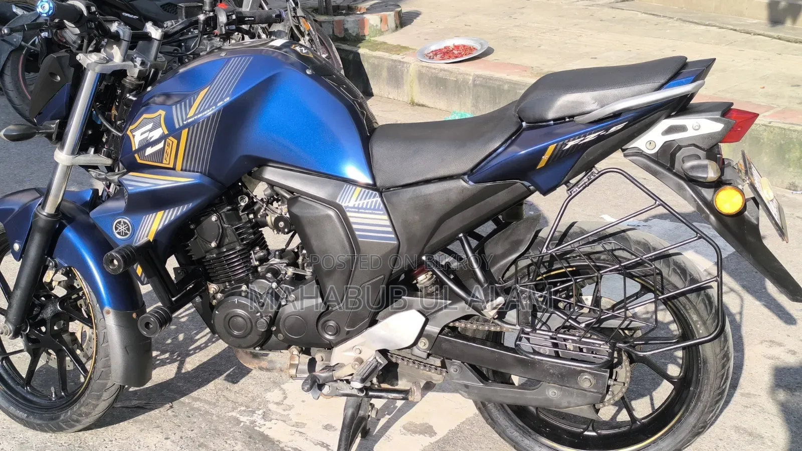 Yamaha FZ6 2021 Blue