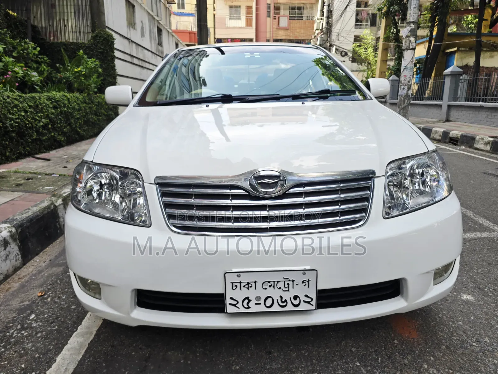 Toyota Corolla 2005 White