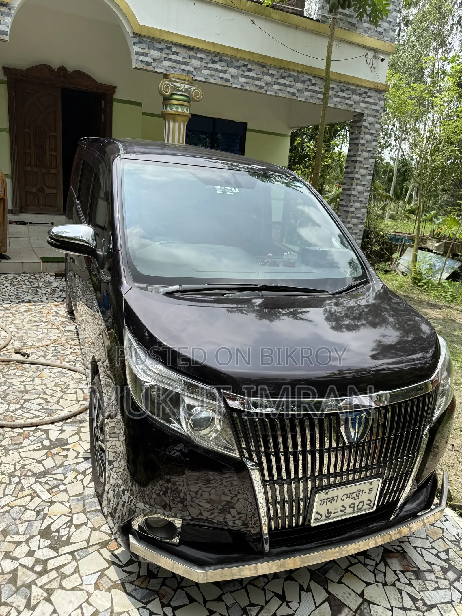 Toyota Noah 1.8 FWD Hybrid (7 seater) 2015