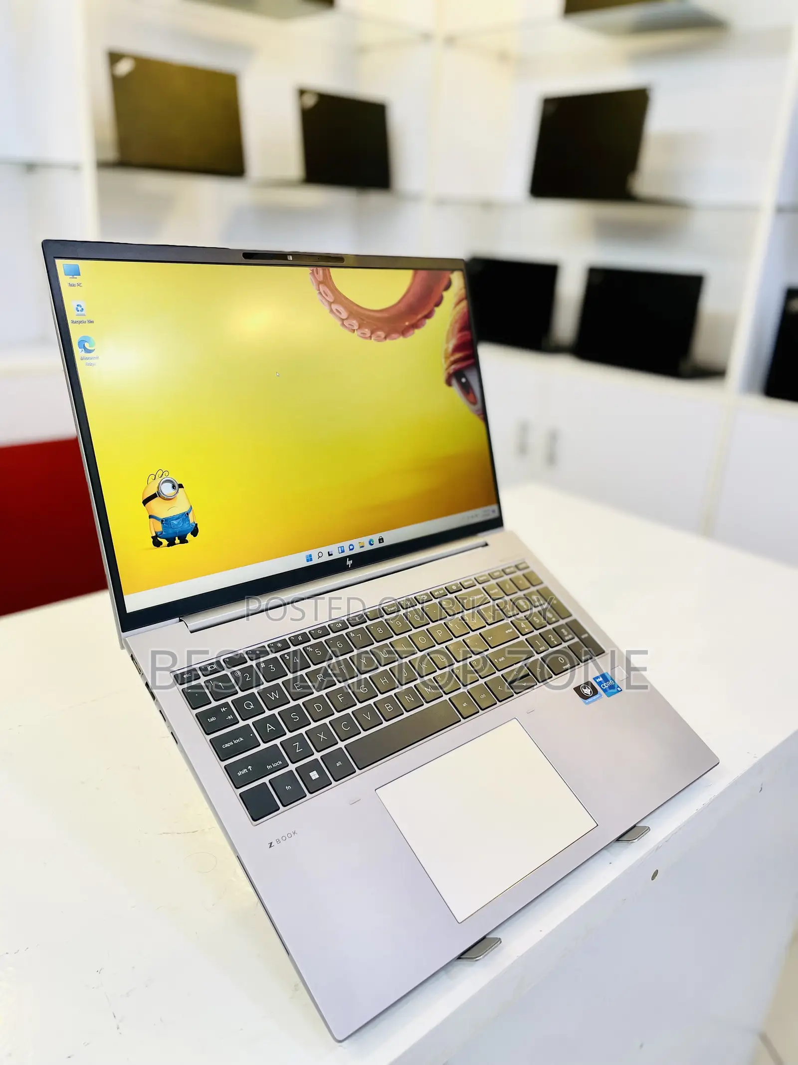 Laptop HP ZBook Firefly 16inch G9 8GB Intel Core I5 SSD 512GB