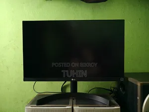 LG 22 Inch Monitor With Line