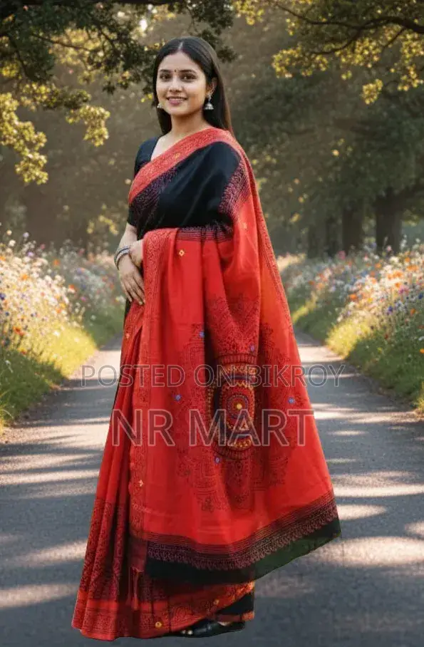  টাঙ্গাইলের রয়্যাল ধুপিয়ান সিল্ক নকশি শাড়ি (ব্লাউজ পিস ছাড়া)