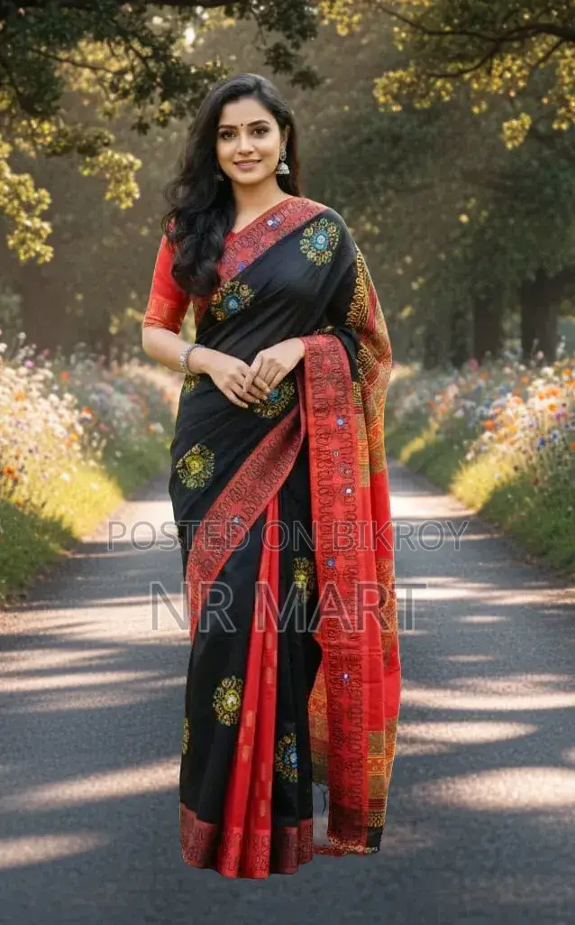  টাঙ্গাইলের রয়্যাল ধুপিয়ান সিল্ক নকশি শাড়ি (ব্লাউজ পিস ছাড়া)